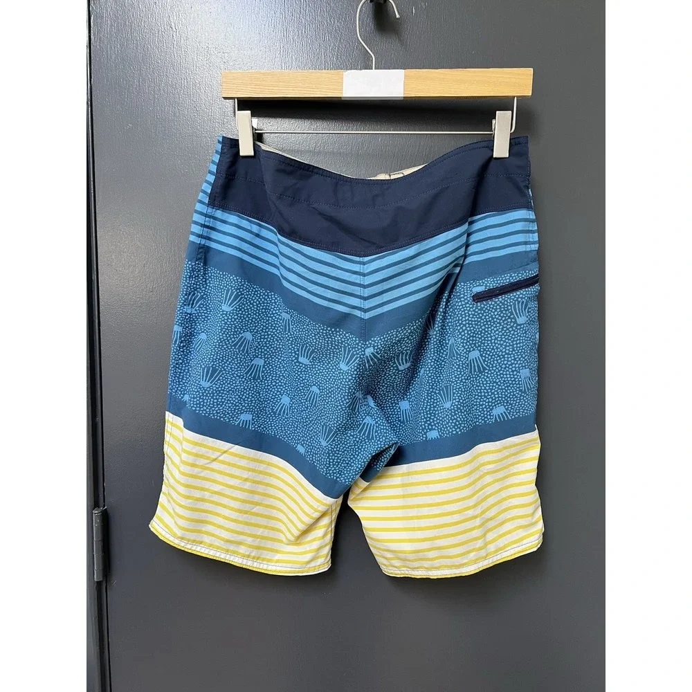 Patagonia Board Shorts Size 32 Blue Yellow Stripe Jelly Fish Mens